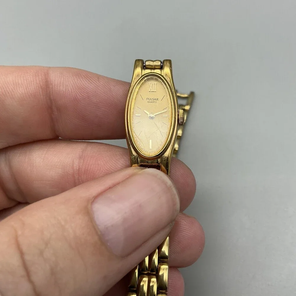 Vintage Pulsar Womens Watch 12mm Oval Gold Tone V220-6190 New Battery